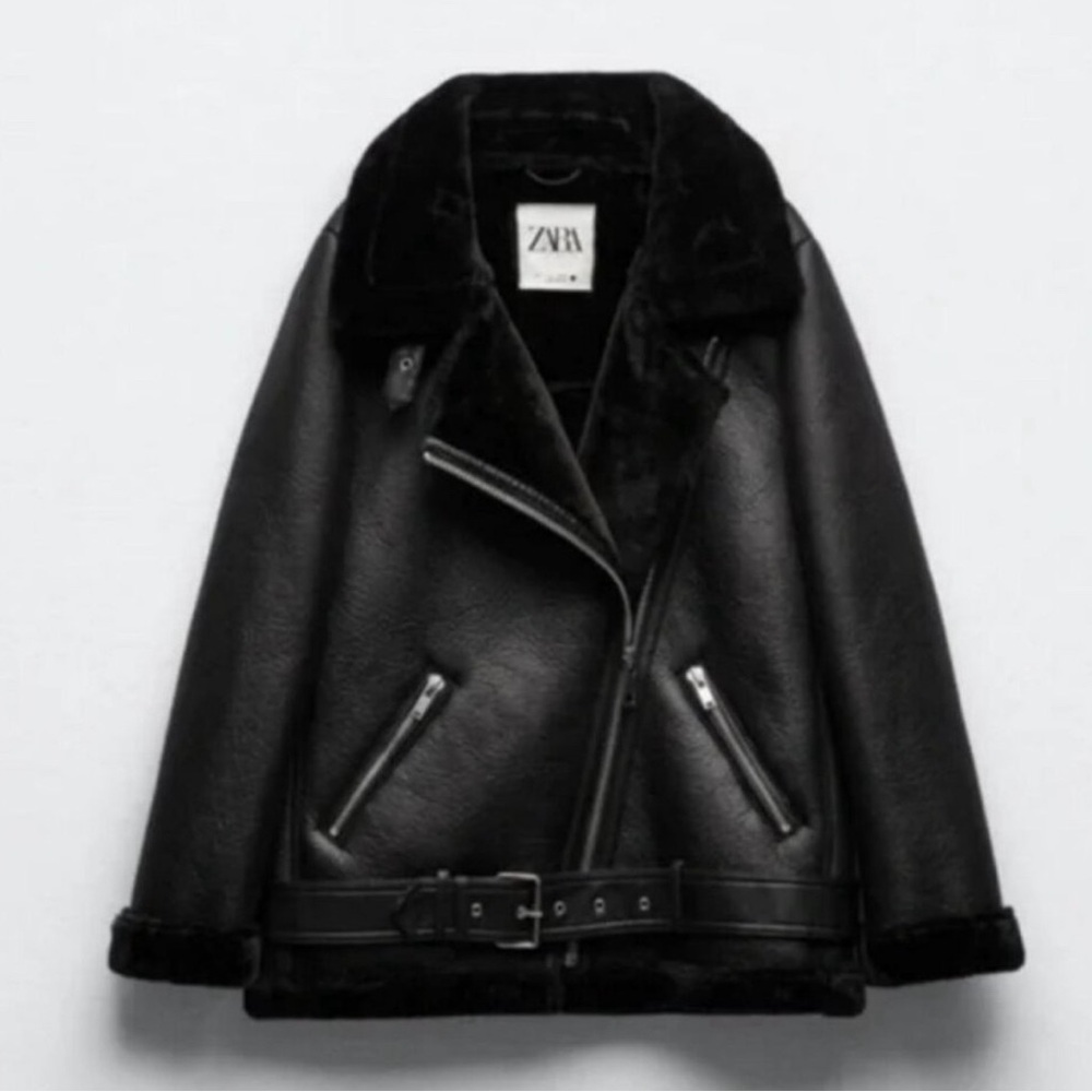 Black moto jacket with fur